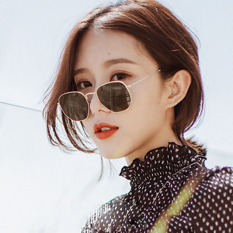 Retro Small Square Sunglasses Ocean Fashion Street Shooting Colorful Sunglasses Women Sunglasses